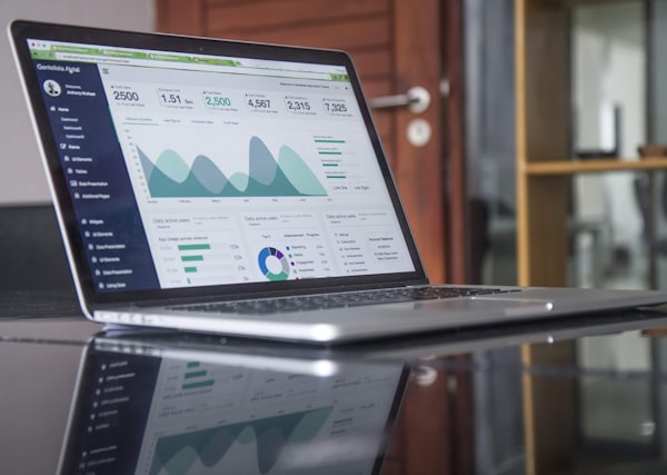 Analytics view comparing payment processor performance on approvals, fees and settlement